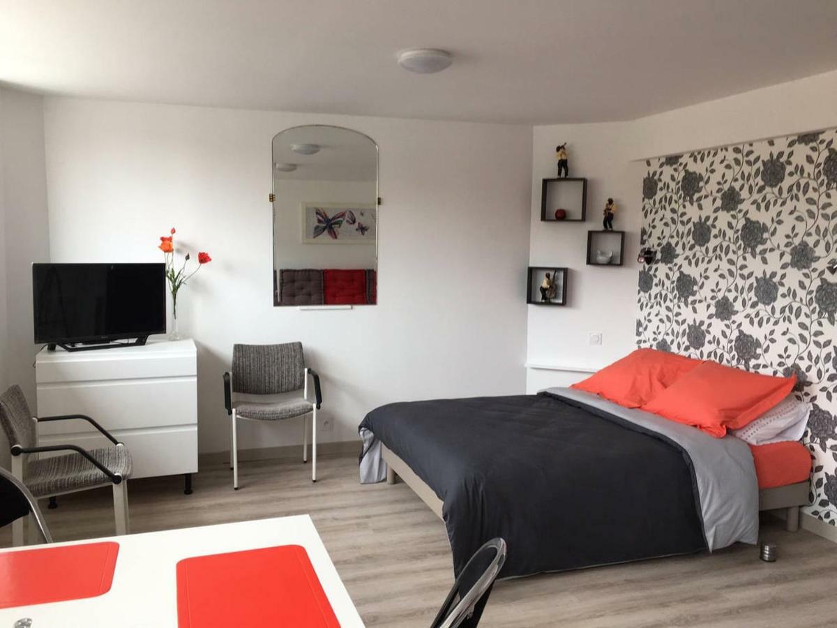 Le Clemenceau Apartment Peronne  Ngoại thất bức ảnh