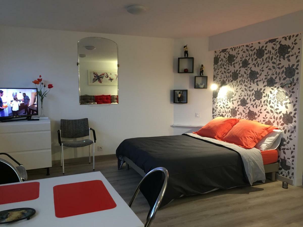 Le Clemenceau Apartment Peronne  Ngoại thất bức ảnh