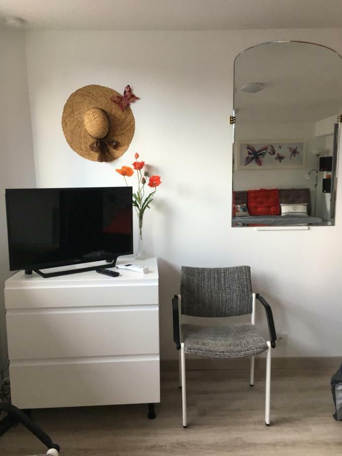 Le Clemenceau Apartment Peronne  Ngoại thất bức ảnh